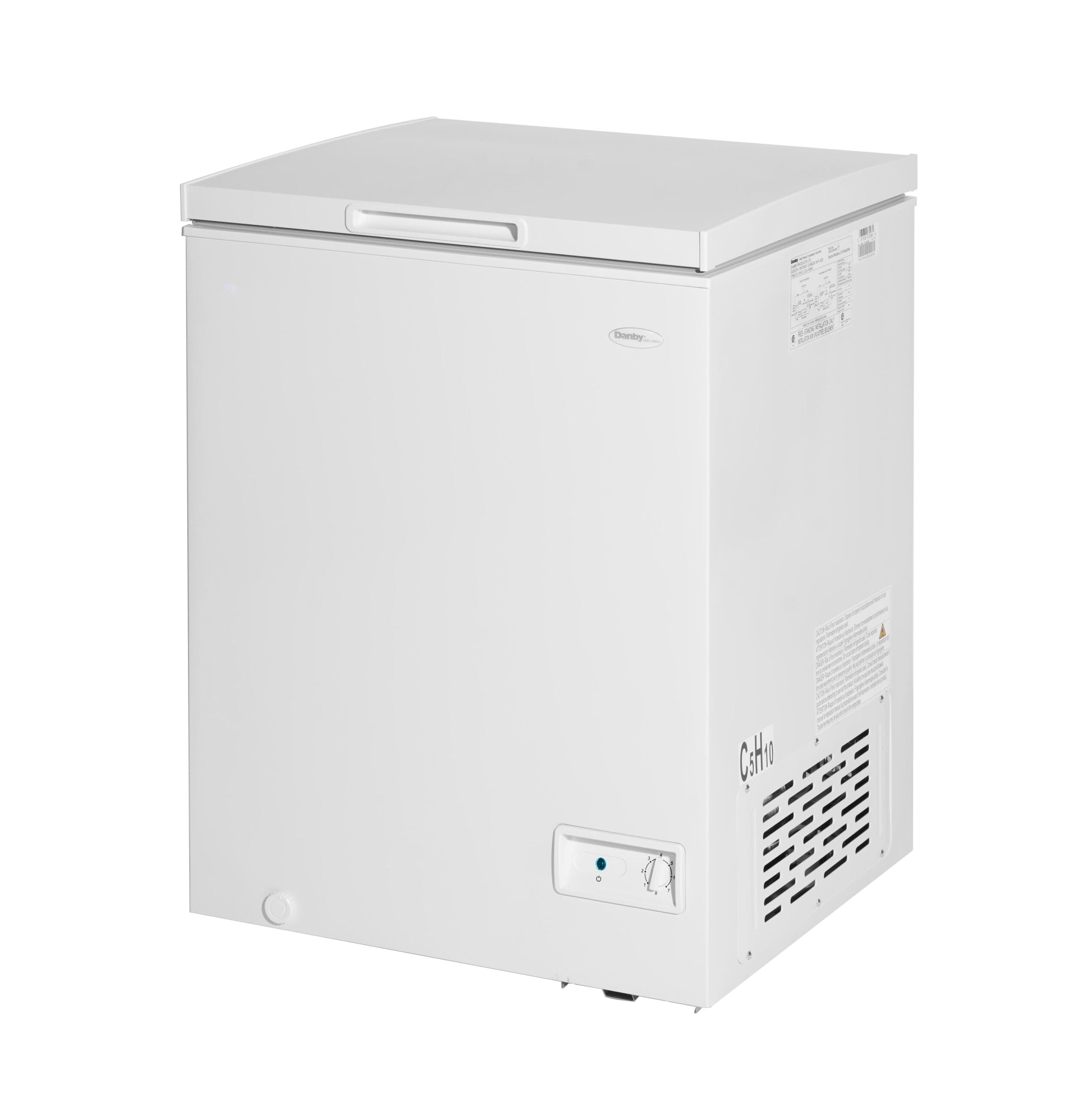 Danby - 5 cu. Ft  Chest Freezer in White - DCF050A6WM