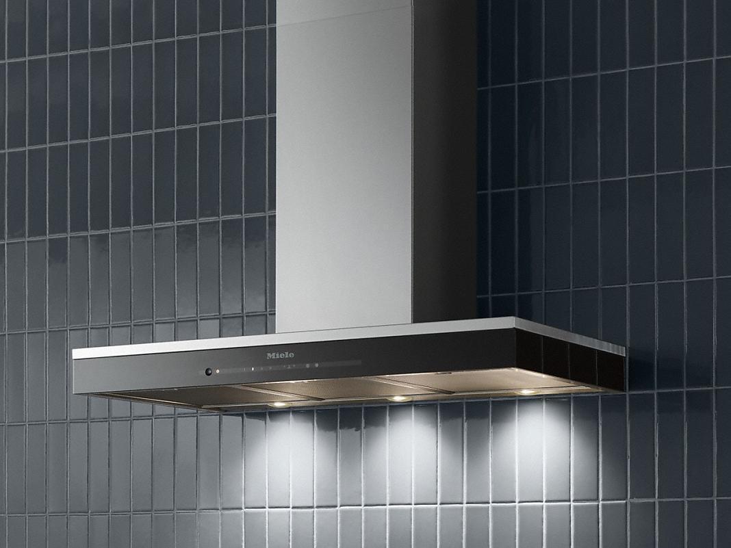 Miele - 35.375 Inch 625 CFM Wall Mount and Chimney Range Vent in Stainless - DA6698W