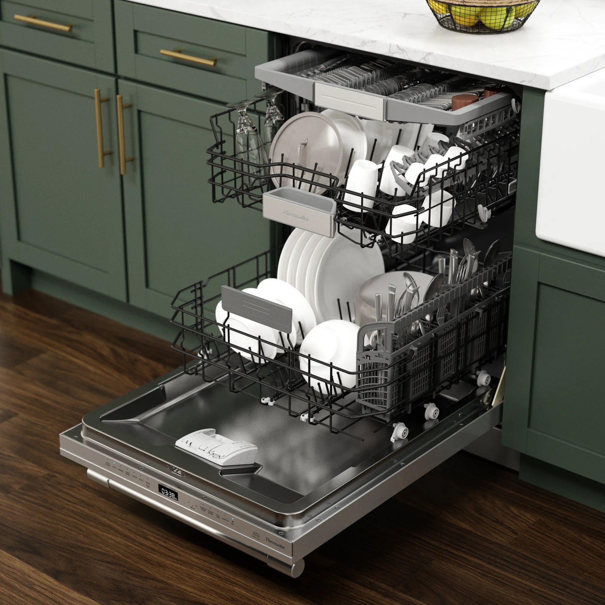 Thermador - 44 dBA Built In Dishwasher in Stainless - DWHD760CFP