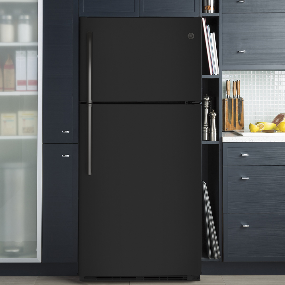 GE - 29.53 Inch 18 cu. ft Top Mount Refrigerator in Black - GTS18FTLKBB