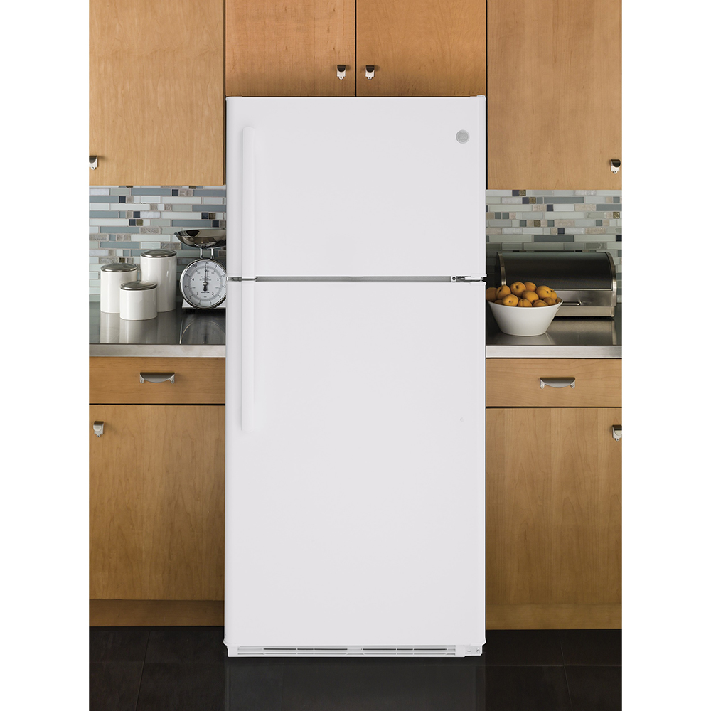 GE - 29.53 Inch 18 cu. ft Top Mount Refrigerator in White - GTS18FTLKWW