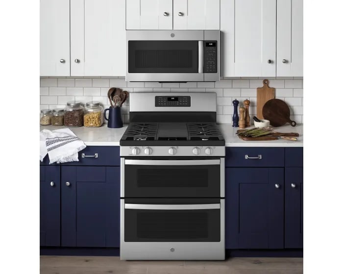 GE - 6.8 cu. ft  Gas Range in Stainless - JCGBS86SPSS