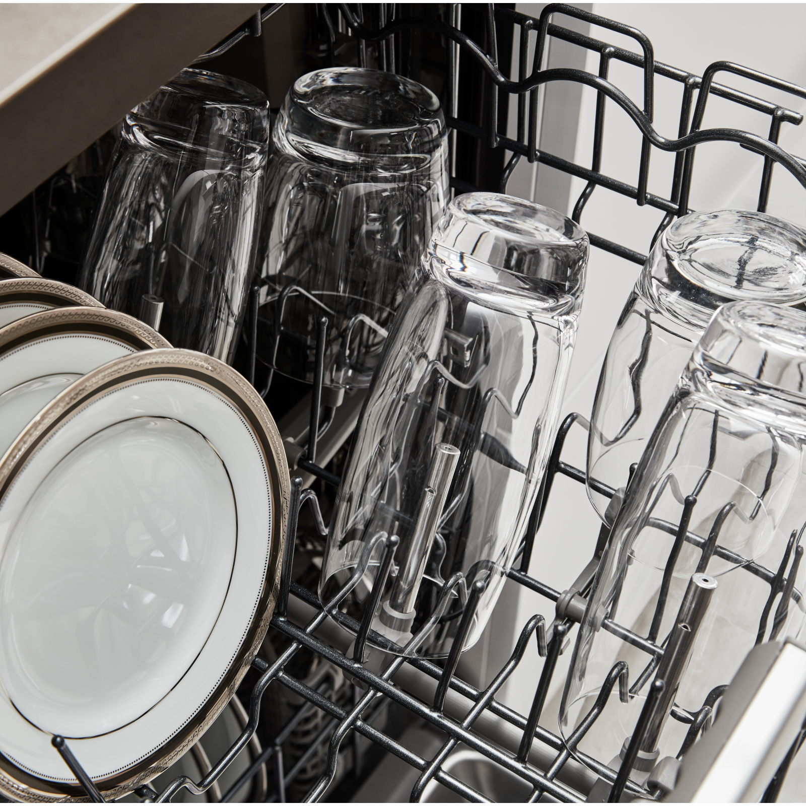 JennAir - 39 dBA Built In Dishwasher in Stainless - JDTSS246GS