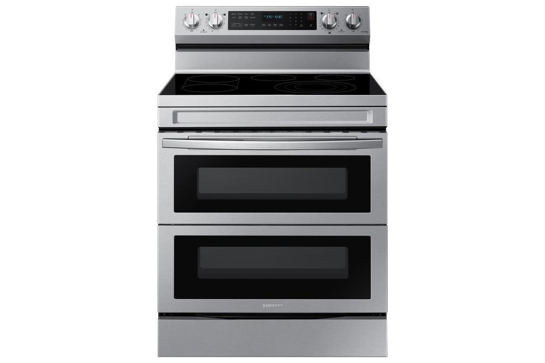 Samsung - 6.3 cu. ft  Electric Range in Stainless - NE63A6751SS