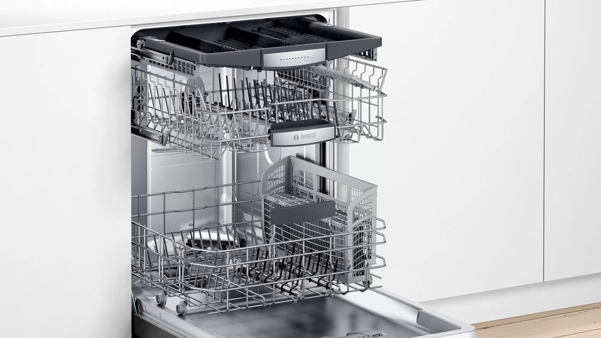 Bosch 42 dBA Built In Dishwasher in Black Stainless SHPM78Z54N