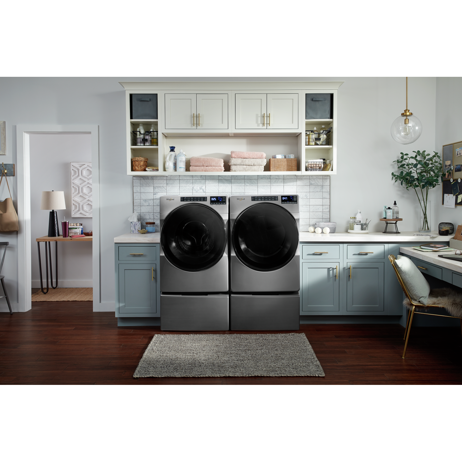 Whirlpool - 7.4 cu. Ft  Gas Dryer in Grey - WGD5605MC